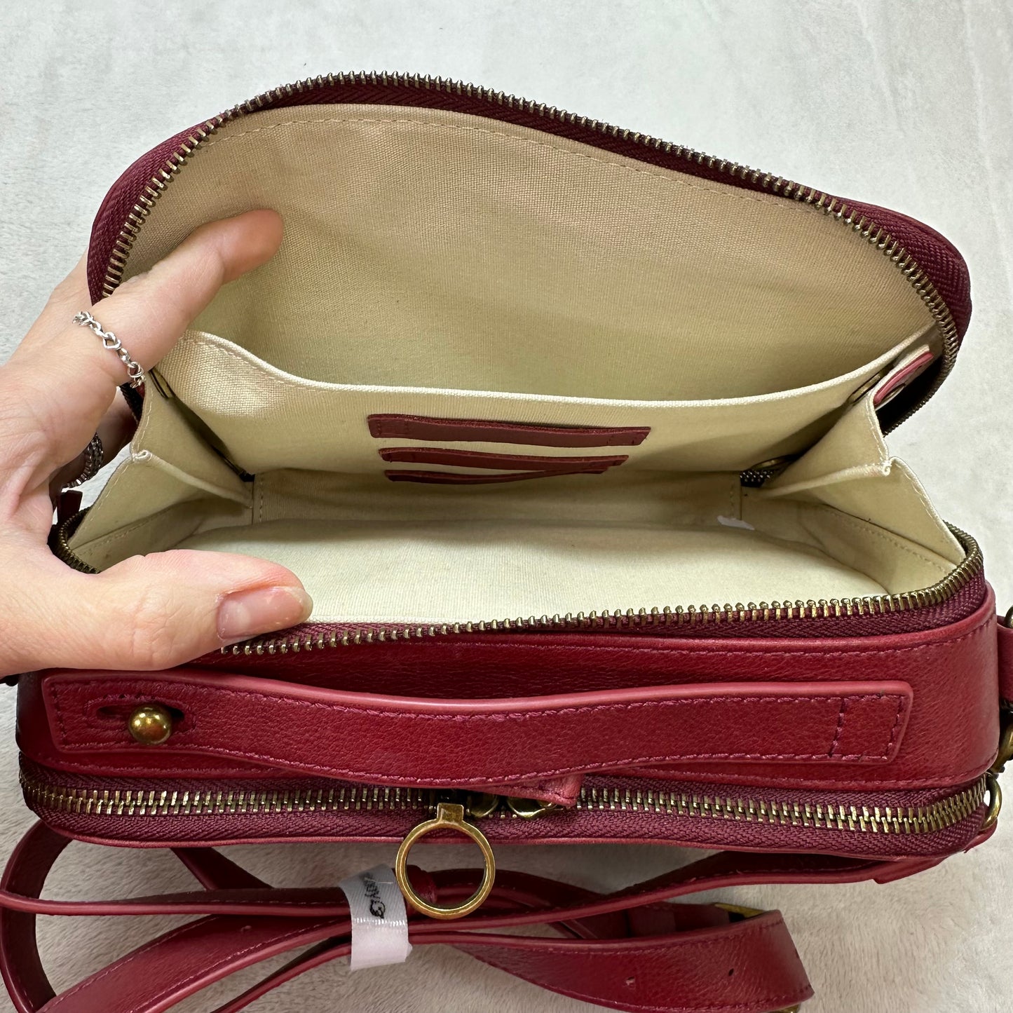 Clio Crossbody By Clothes Mentor, Size: Medium