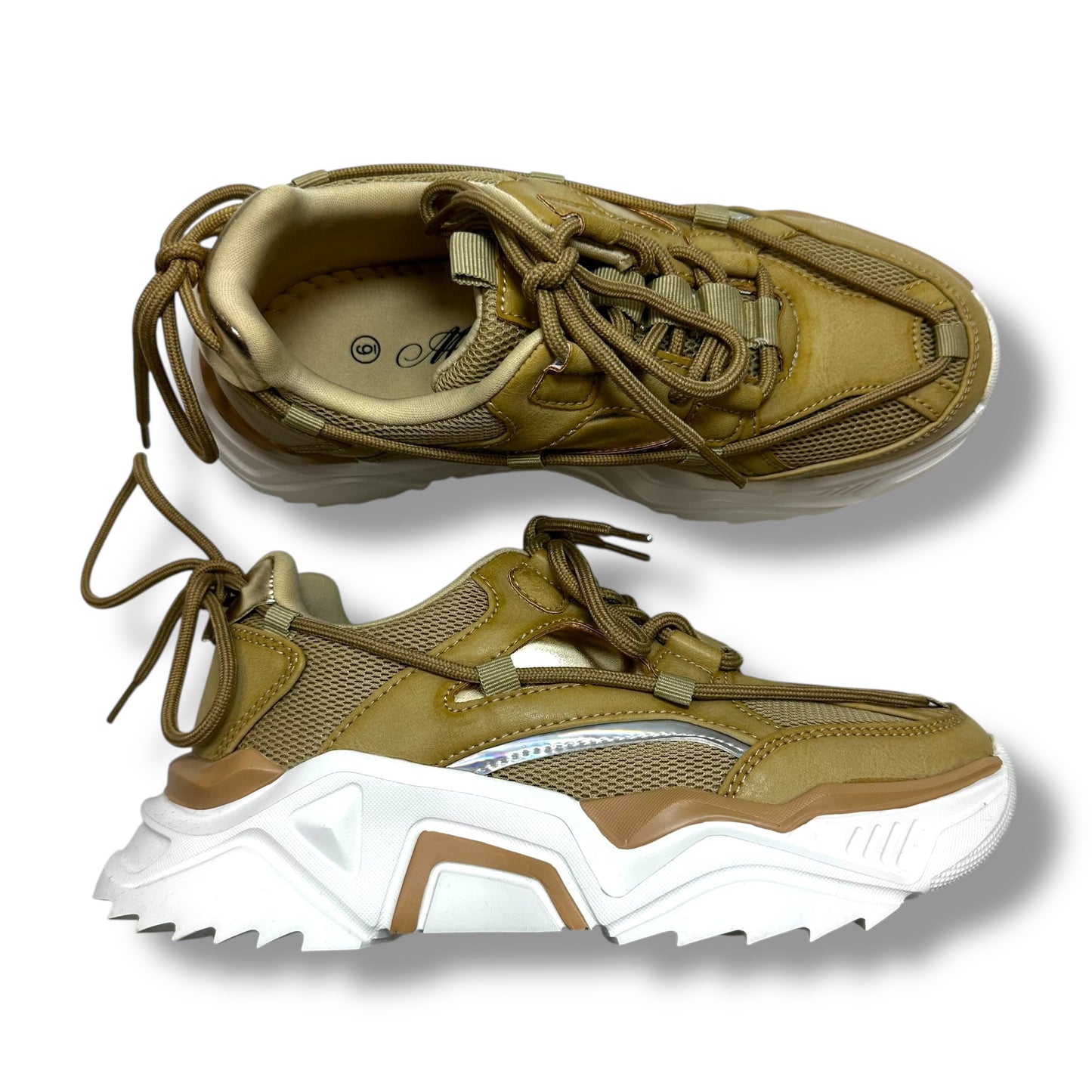 Shoes Athletic By Clothes Mentor In Gold, Size: 6