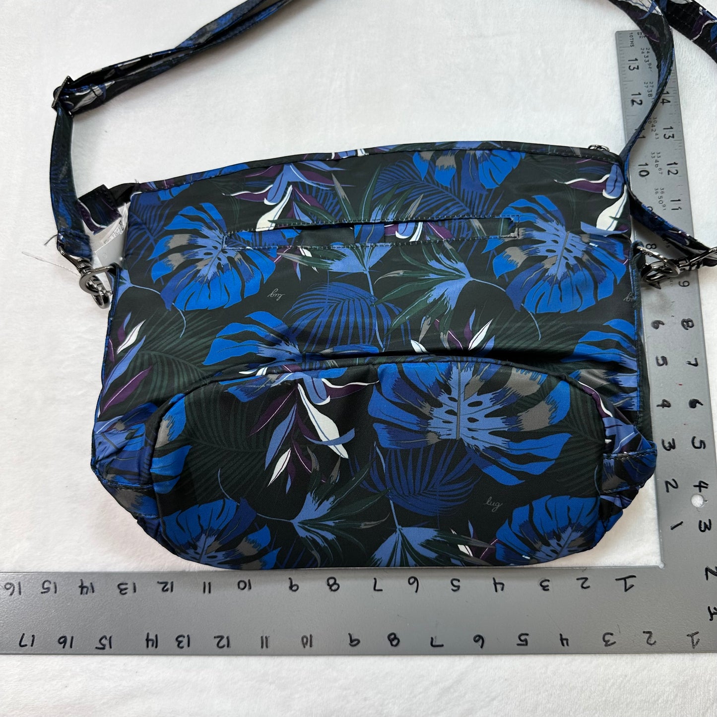 ADAGIO Crossbody By Lug, Size: Small