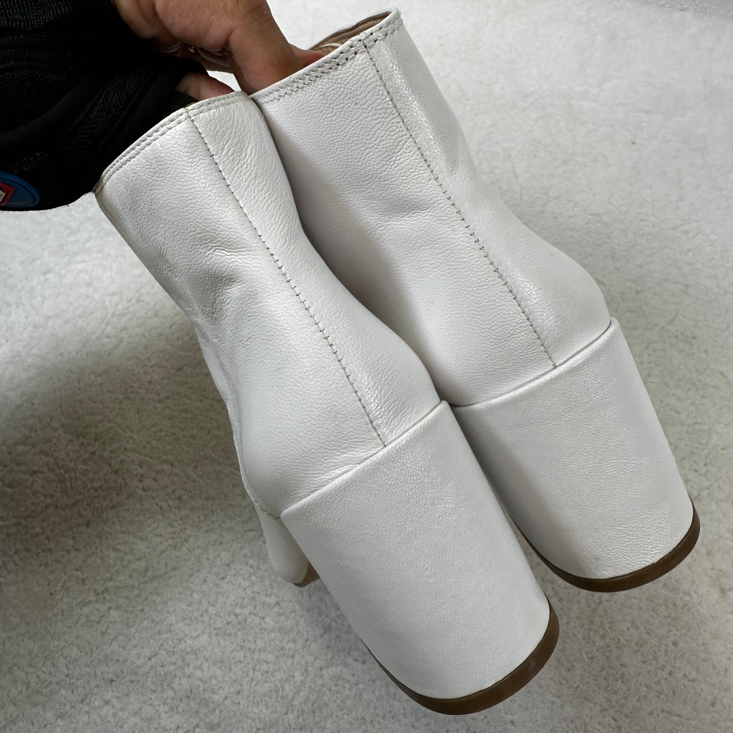 White Boots Ankle Heels KATY PERRY, Size 6