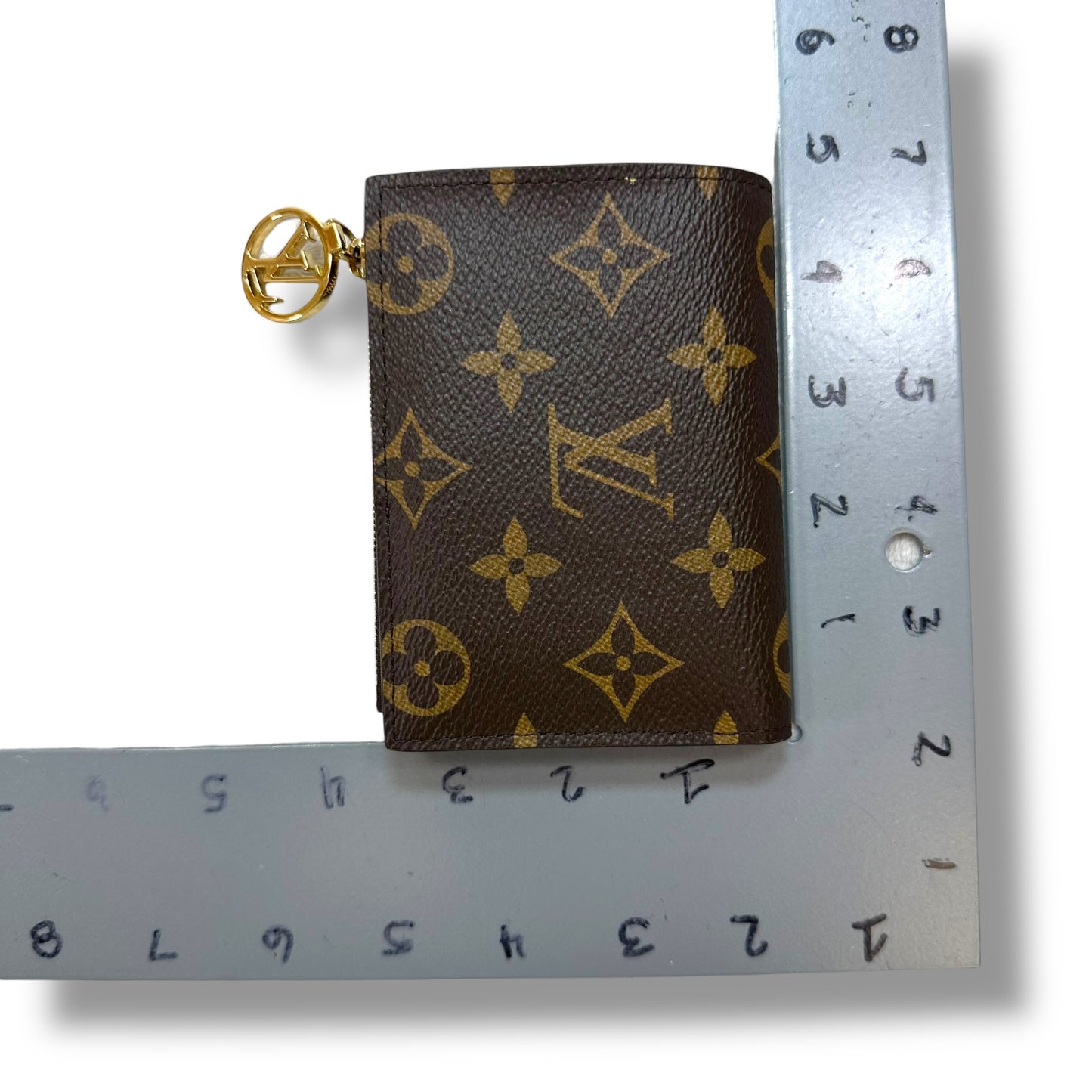 Lisa Wallet Luxury Designer By Louis Vuitton, Size: Small