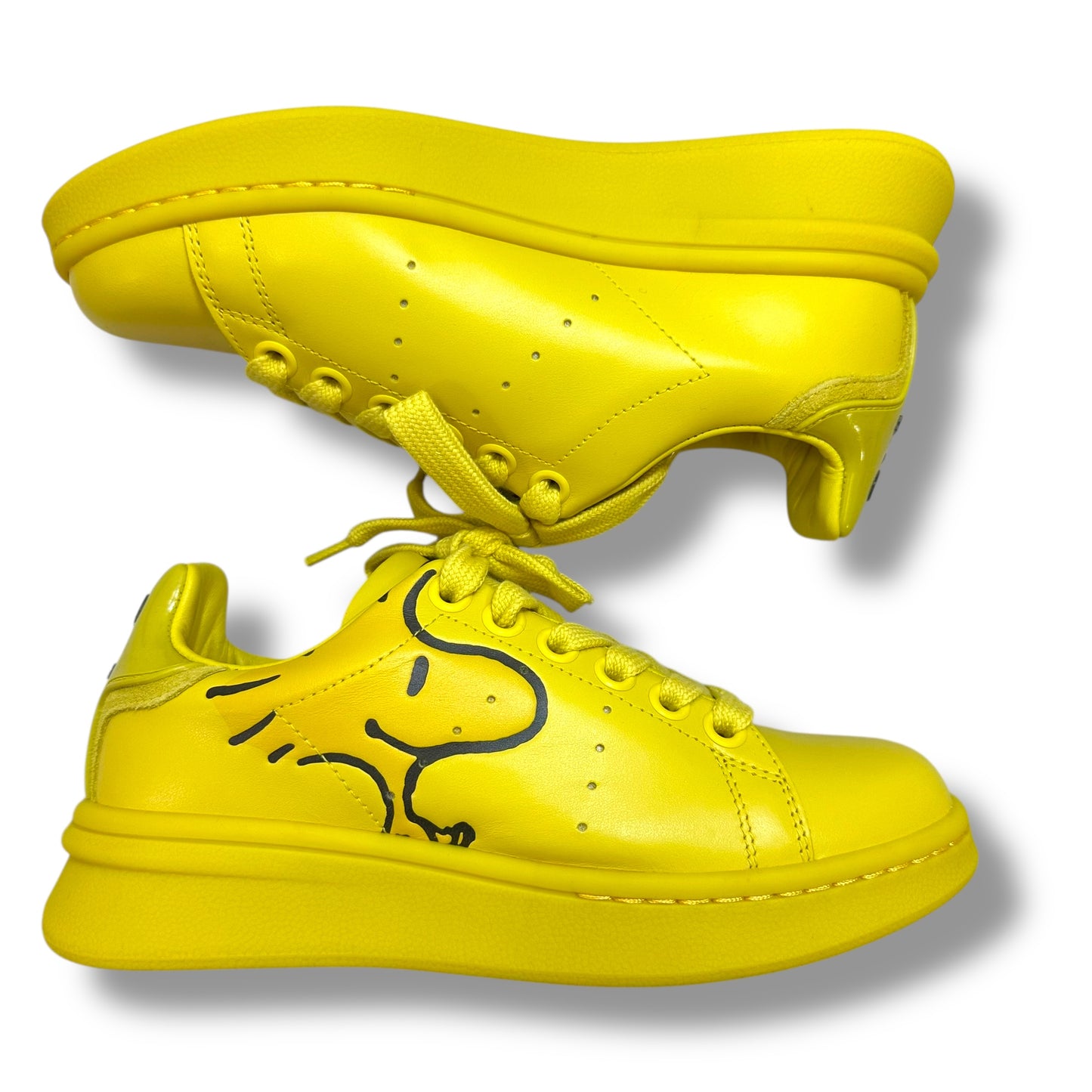 Shoes Luxury Designer By Marc Jacobs In Yellow, Size: 6