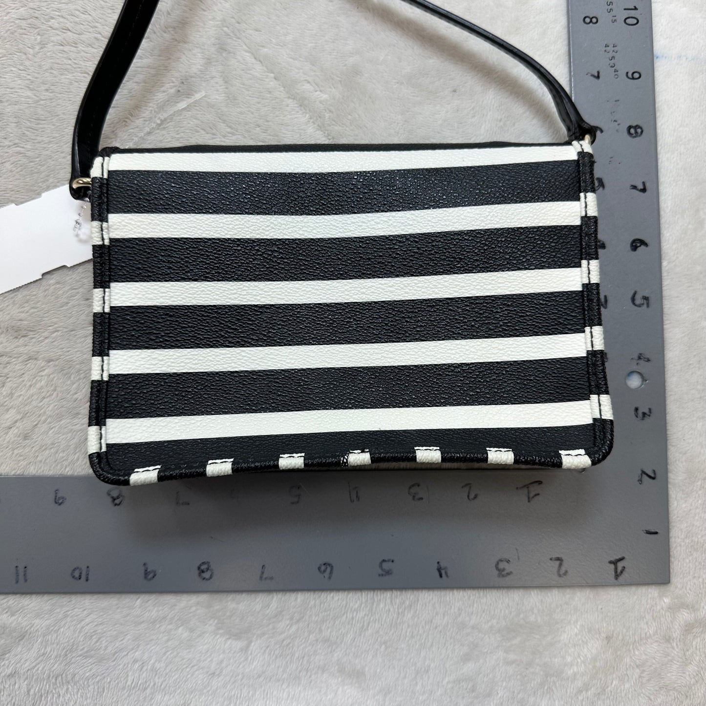 Crossbody Designer By Kate Spade, Size: Small