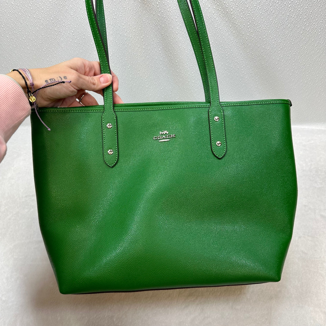 NWT Handbags Clothes Mentor Bridgeville PA 202