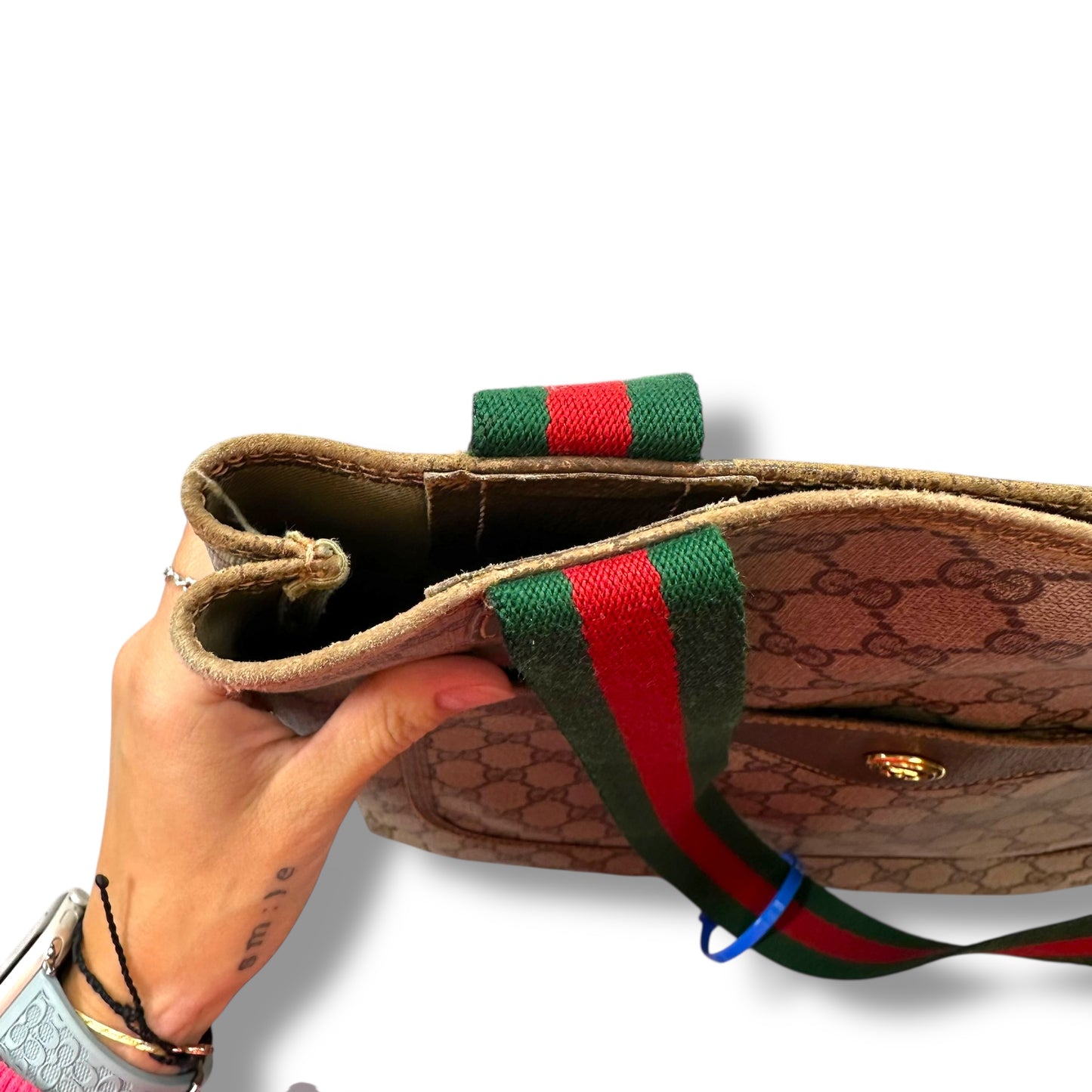 Handbag Luxury Designer By Gucci, Size: Medium