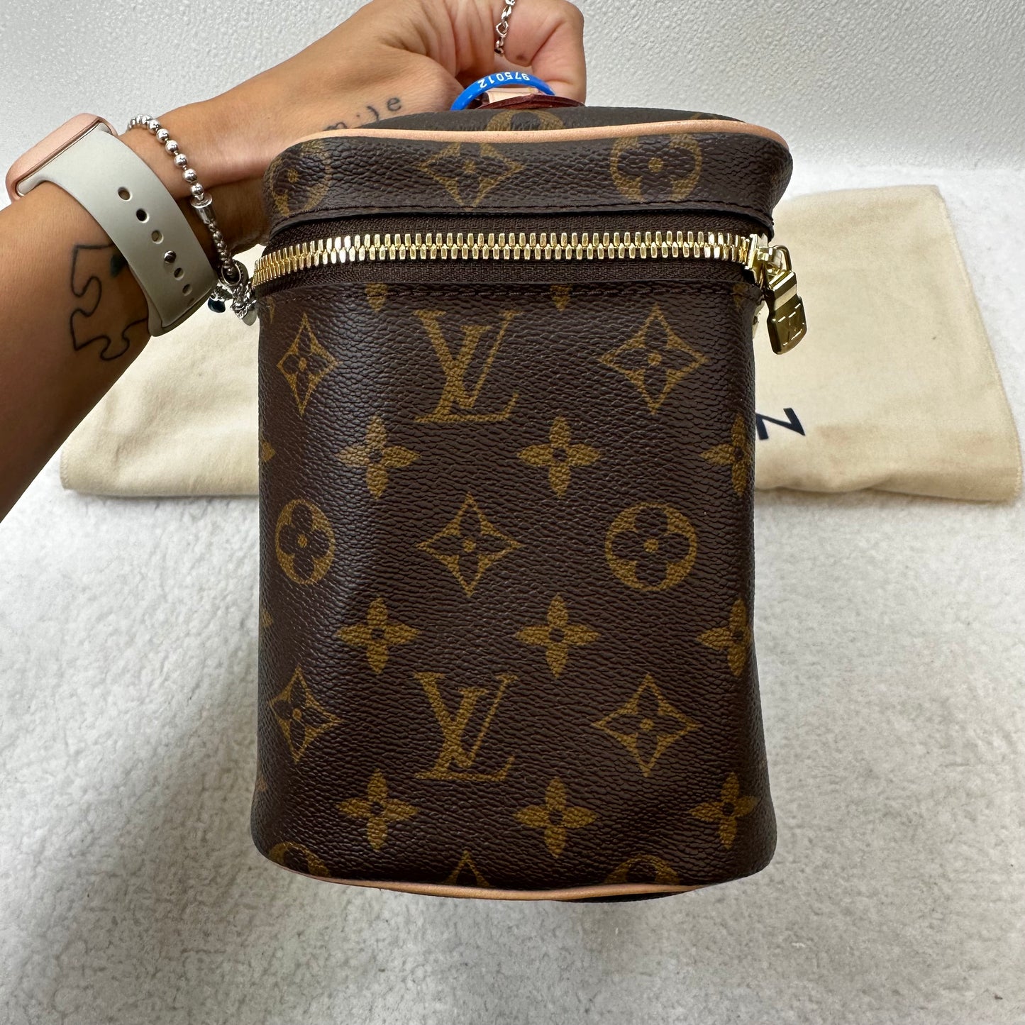 Makeup Bag Designer Louis Vuitton, Size Medium