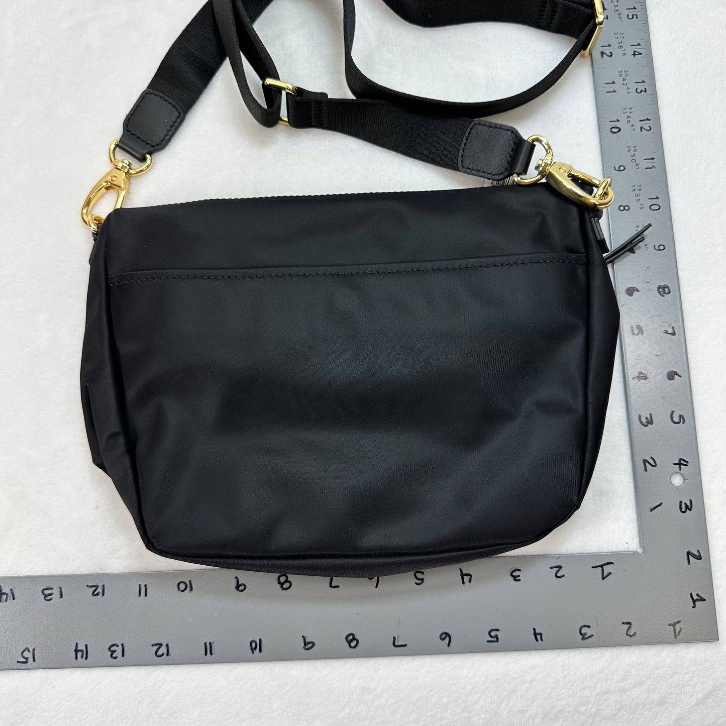 Handbag By Quince, Size: Small