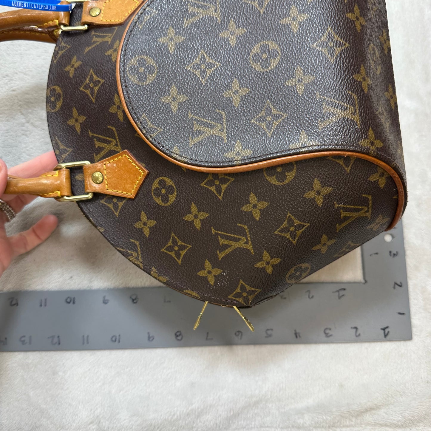 Monogram Ellipse PM Handbag Luxury Designer By Louis Vuitton, Size: Small