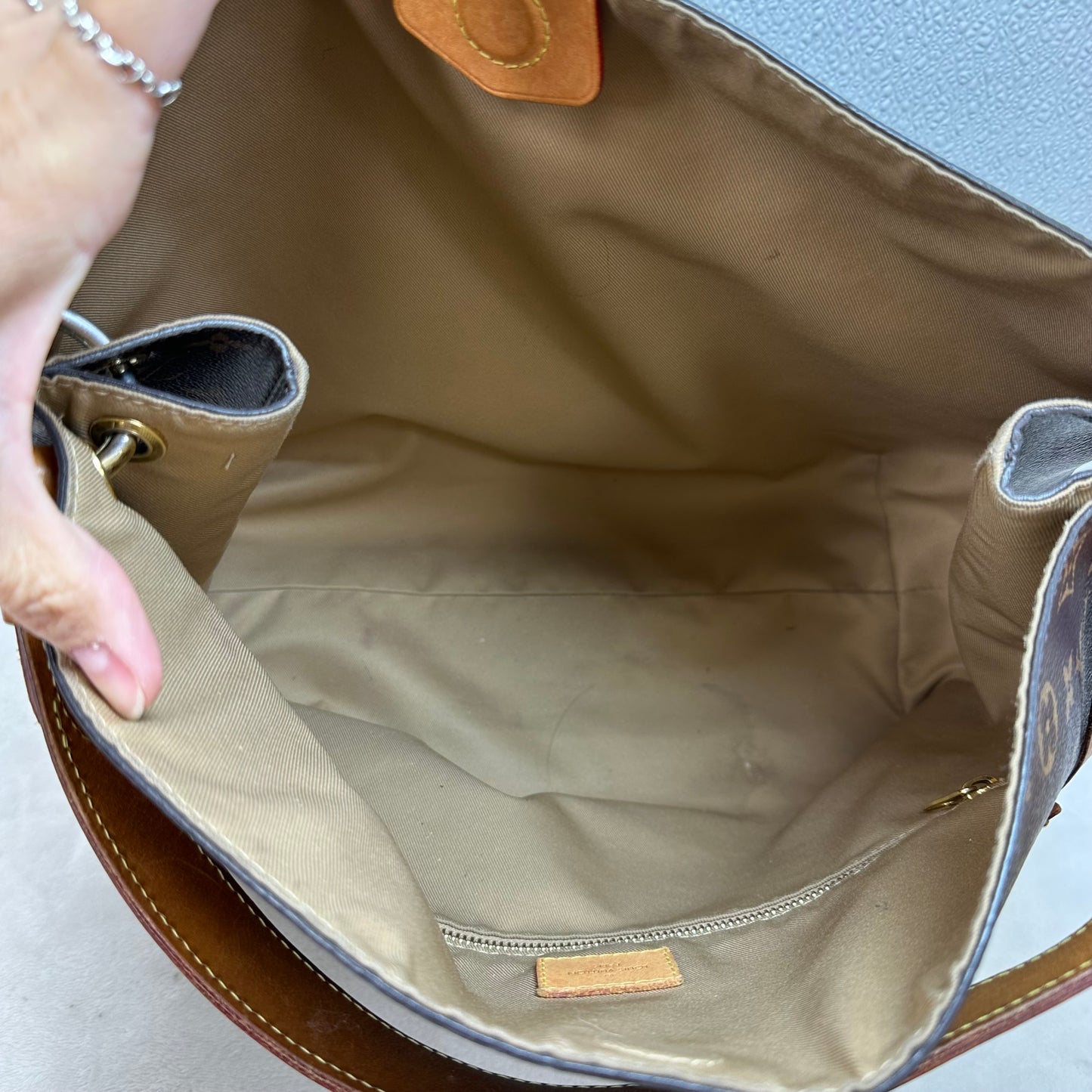 GRACEFUL Handbag Luxury Designer By Louis Vuitton, Size: Large