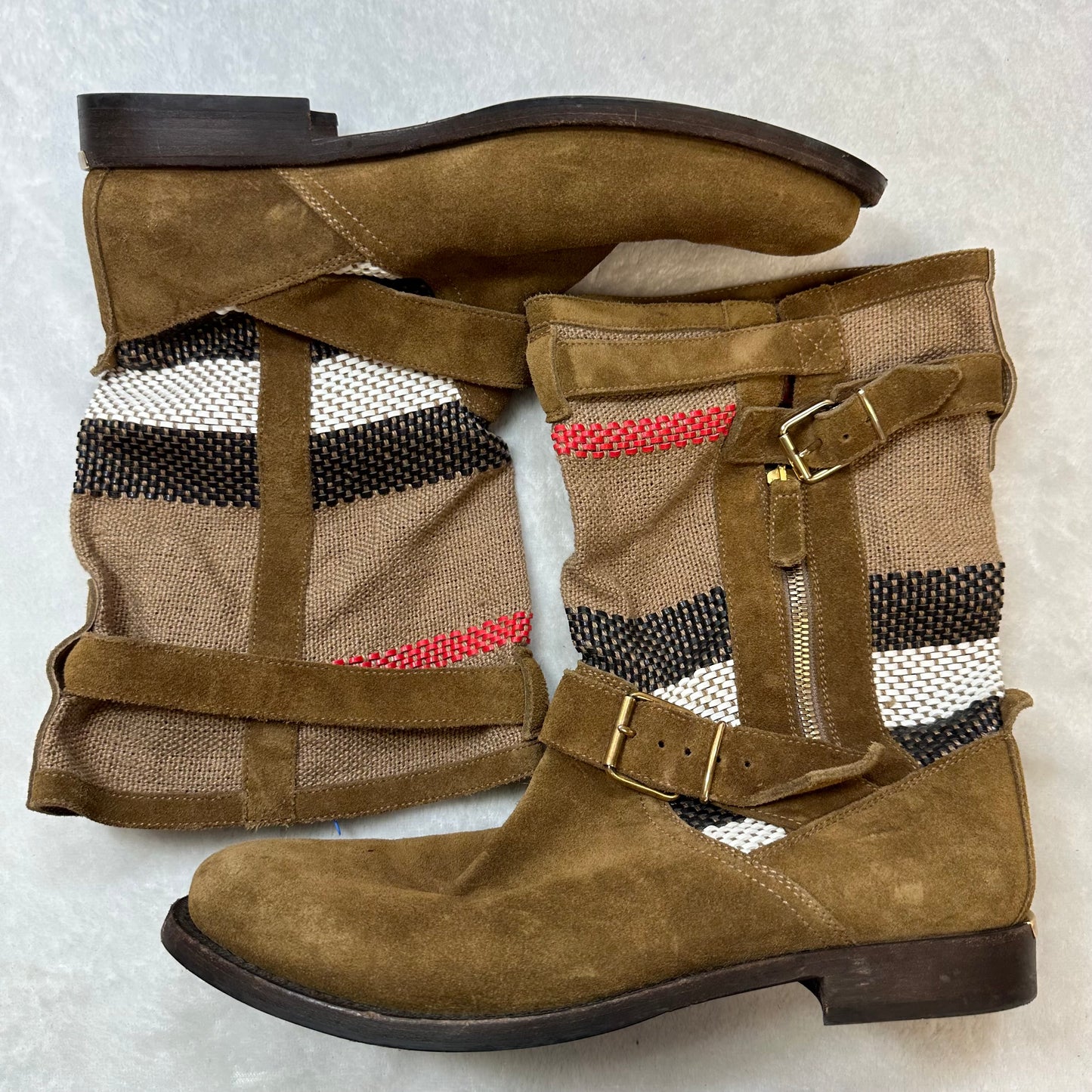 Boots Designer By Burberry size 40