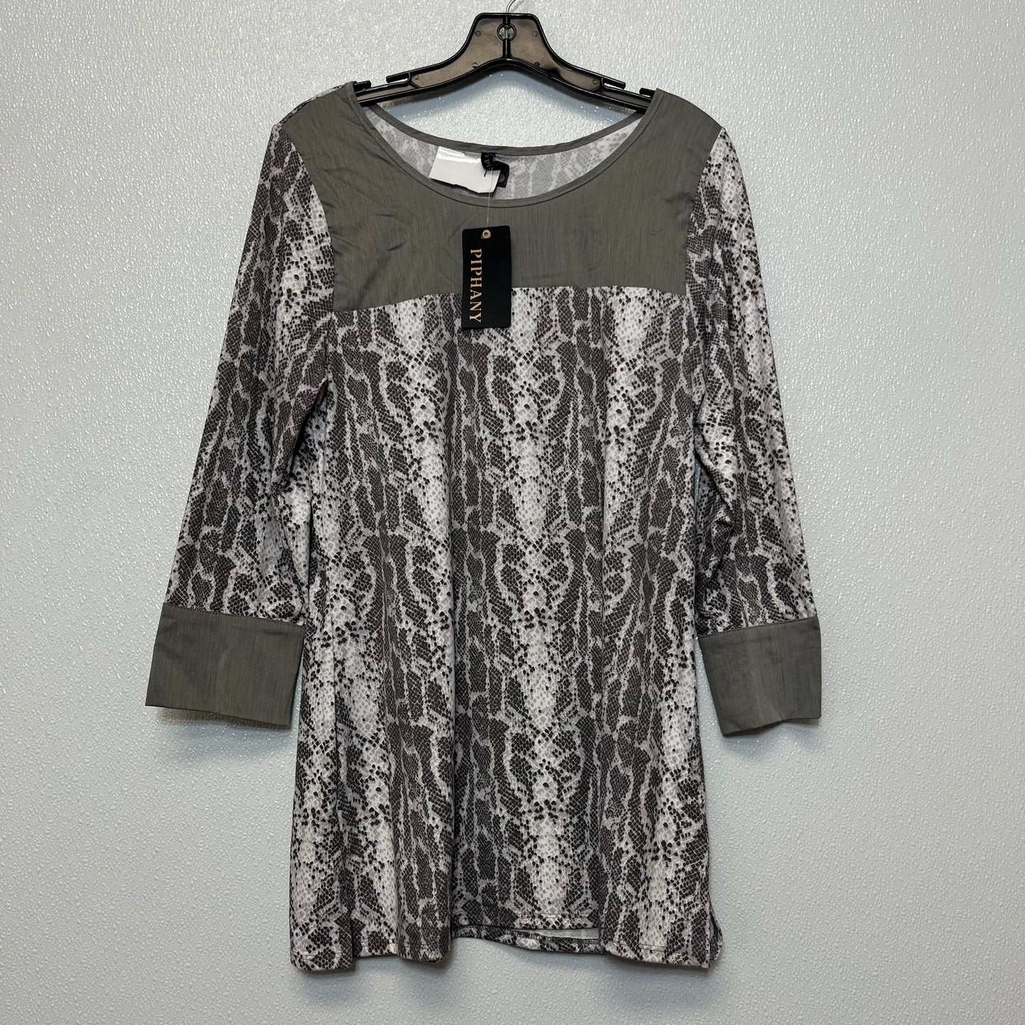 Top Long Sleeve By Clothes Mentor  Size: M