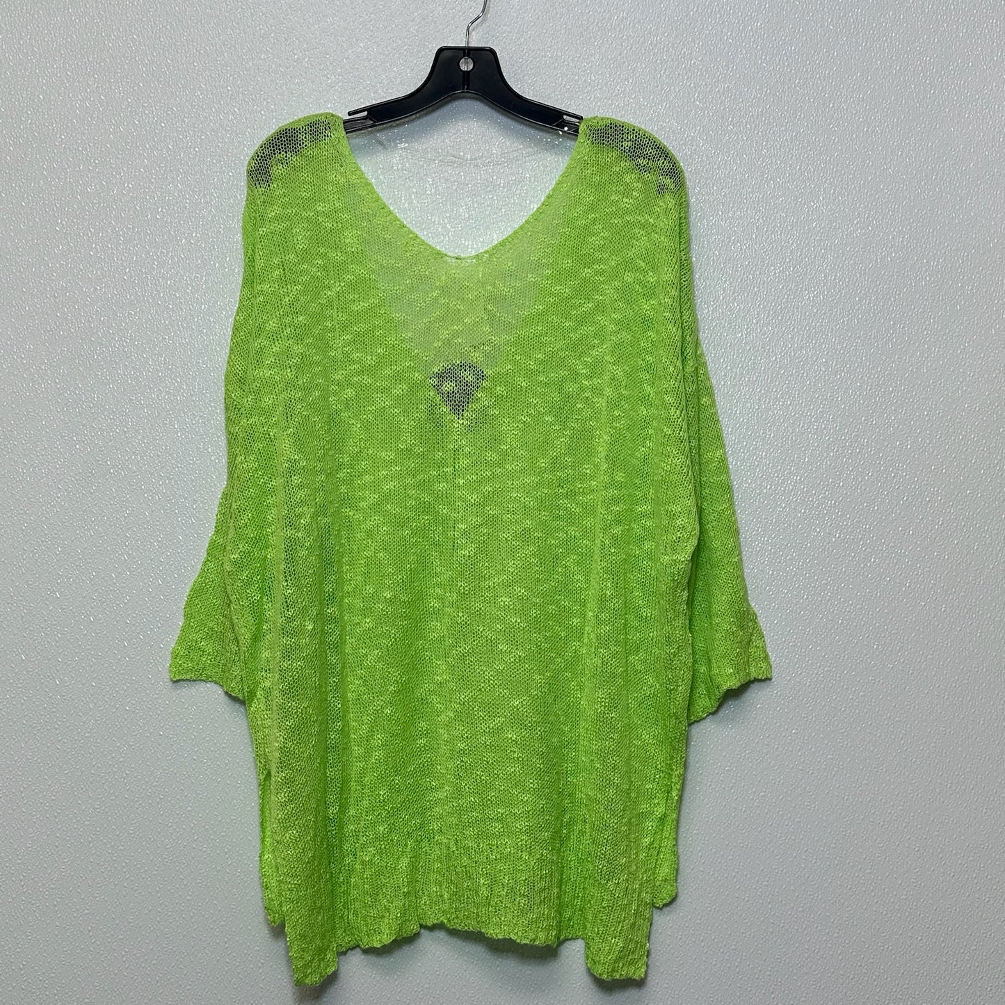 Sweater By Mittoshop  Size: L