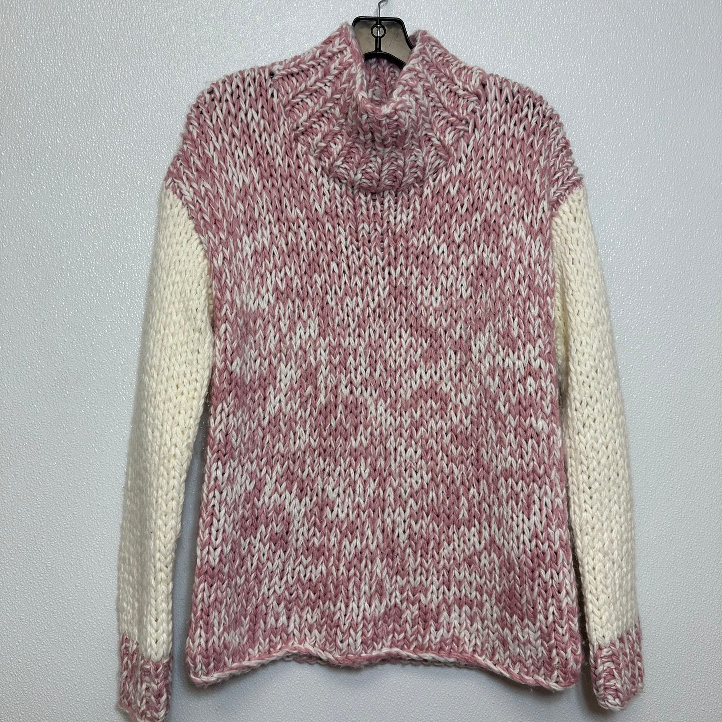 Sweater By Listicle  Size: M