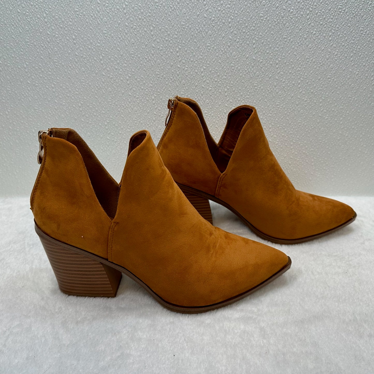 Boots Ankle Heels By Bella Marie  Size: 8.5