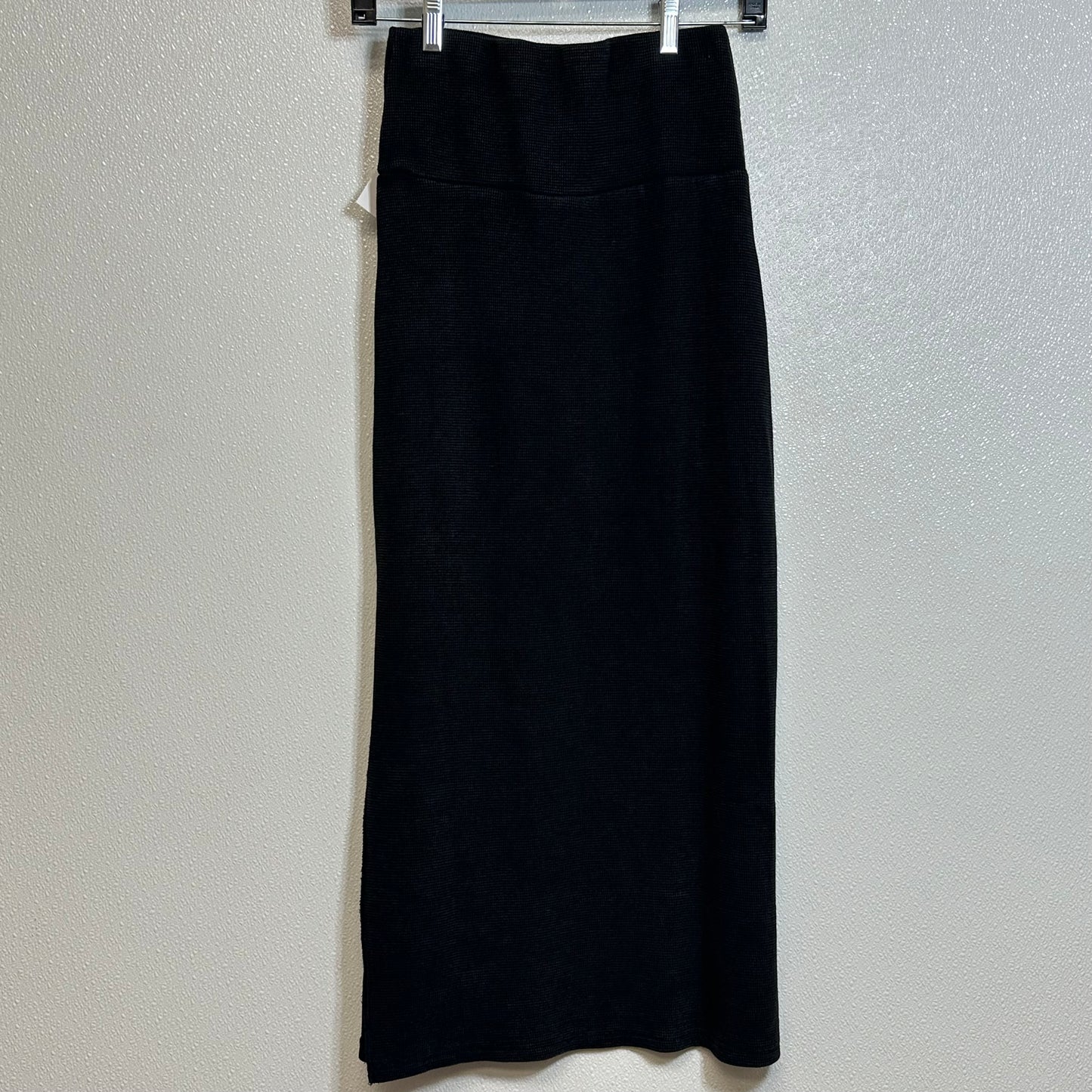 Skirt Midi By Clothes Mentor  Size: S