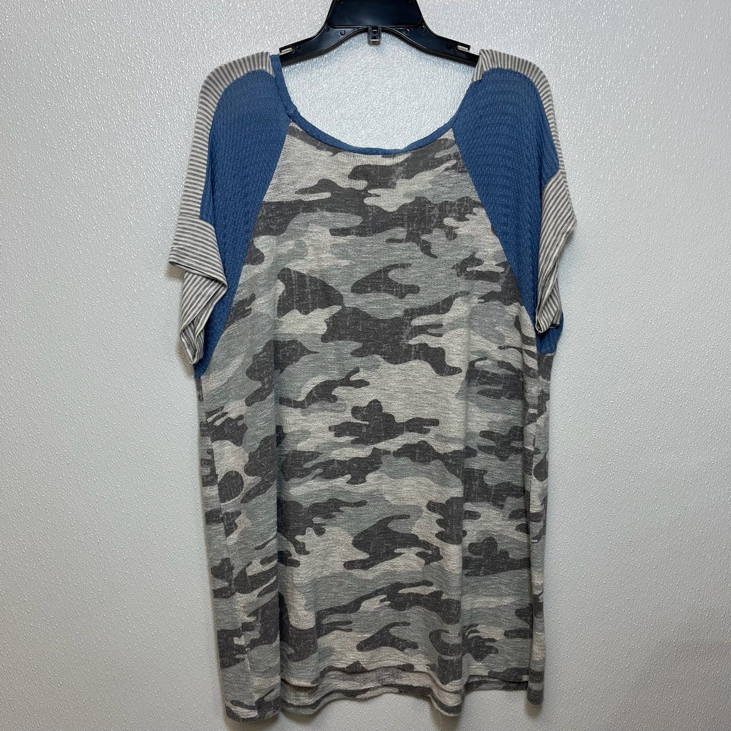 Top Short Sleeve By Clothes Mentor  Size: 2x