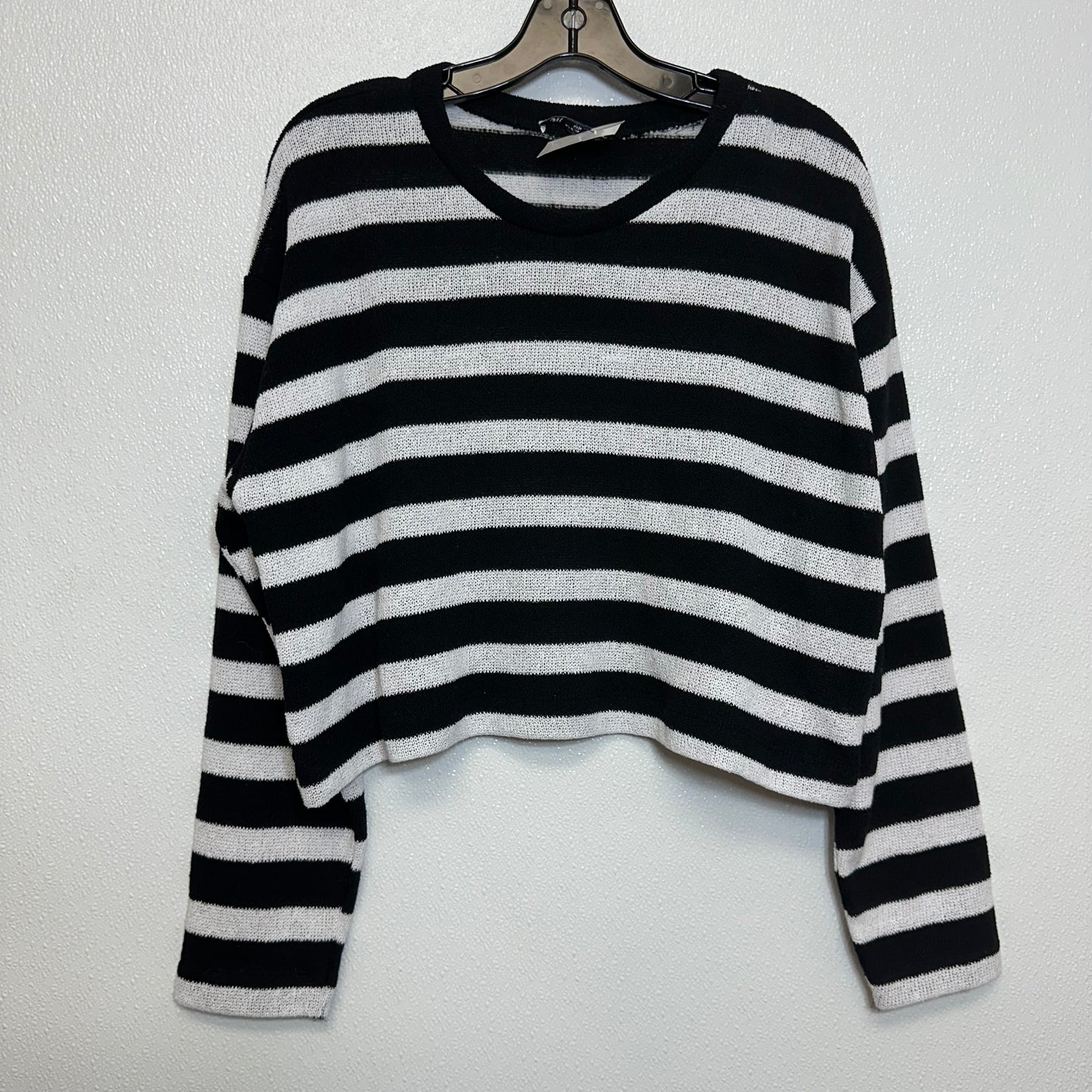 Sweater By Zara  Size: M