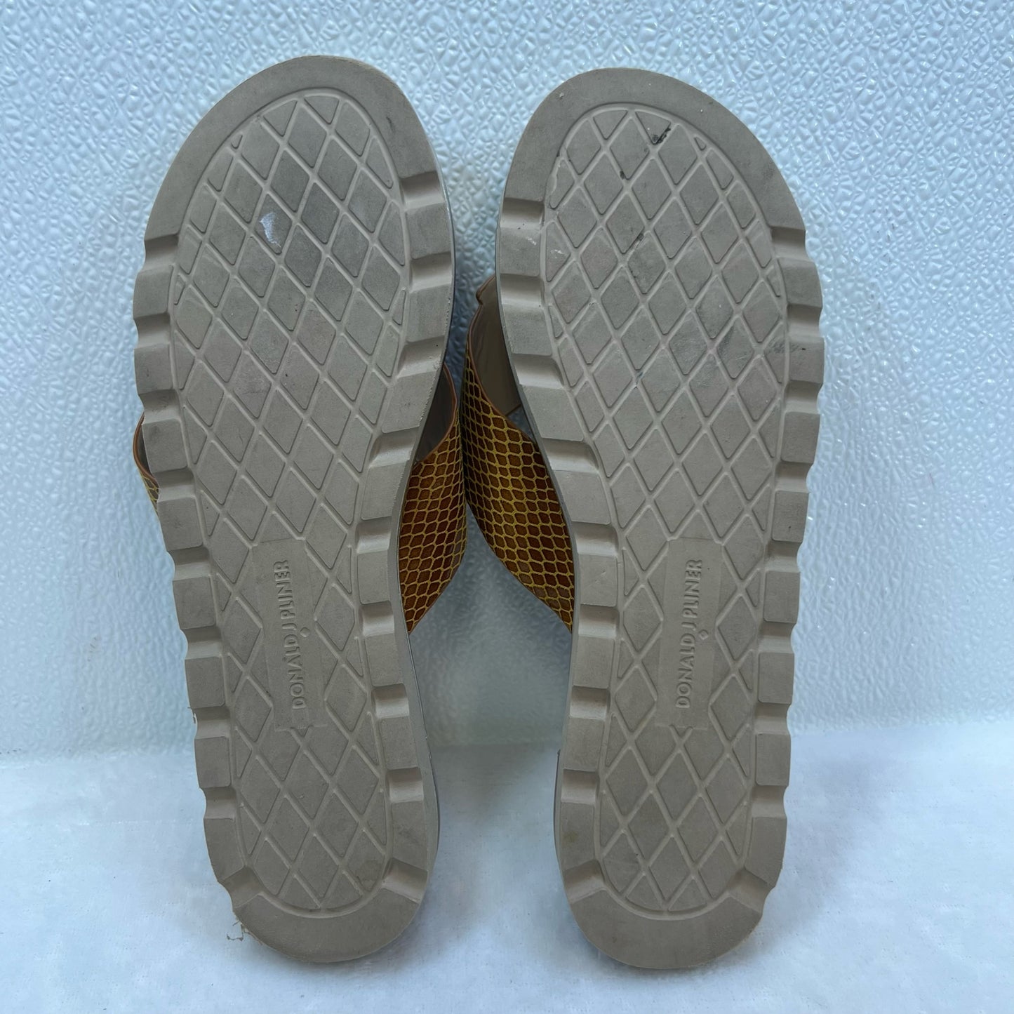 Sandals Designer By Donald Pliner  Size: 8.5